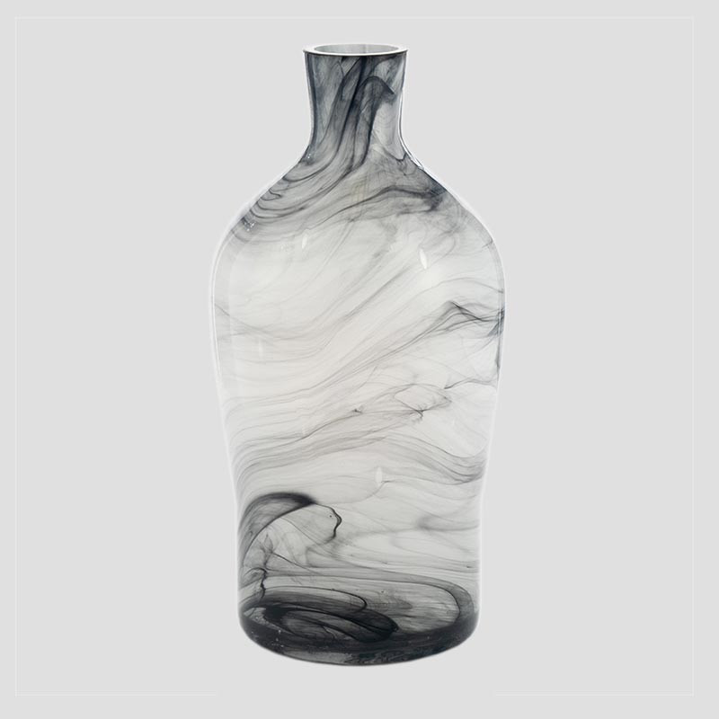 marble vase-إناء من الرخام