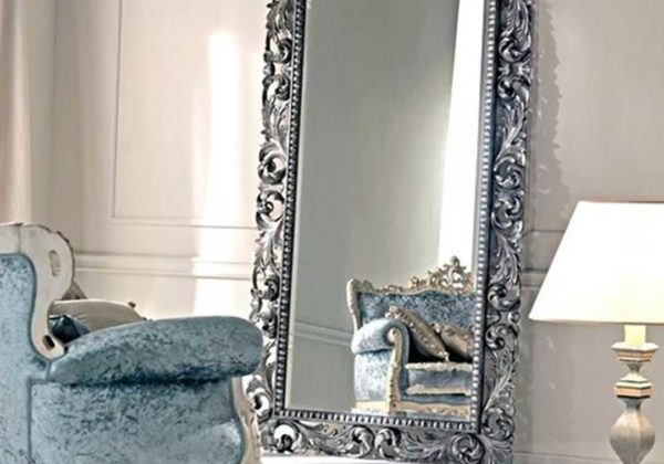 Types of full length mirrors
